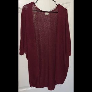 Cute long short sleeve cardigan.